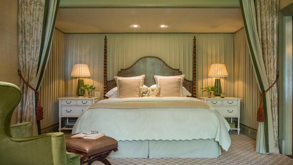 Laurance Suite Bedroom