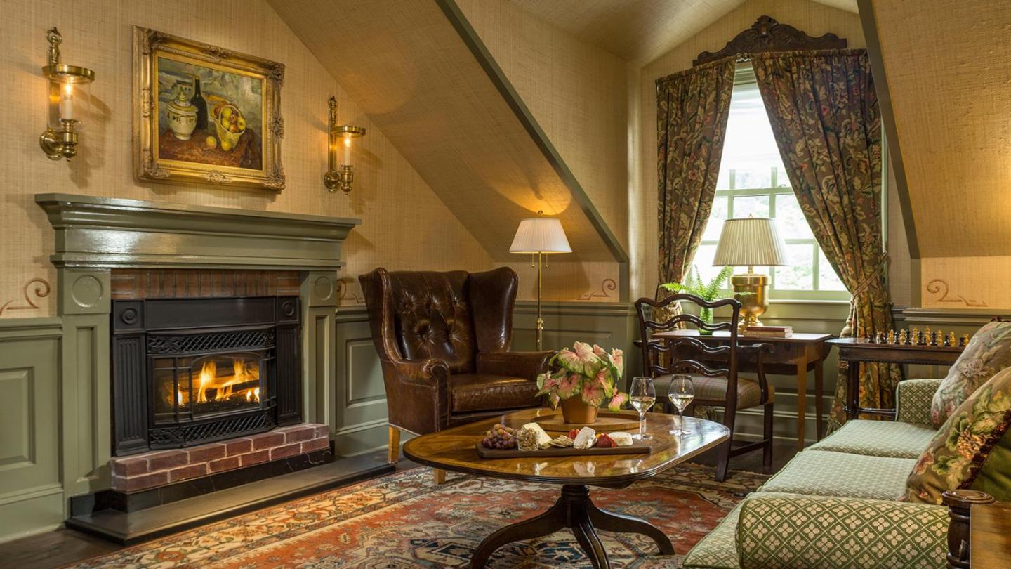 Laurance Suite Living Room