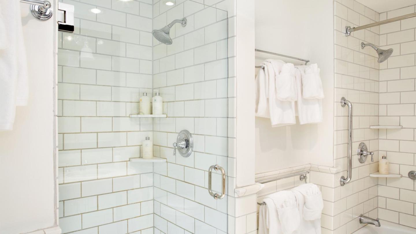 Tavern Suite Bathroom