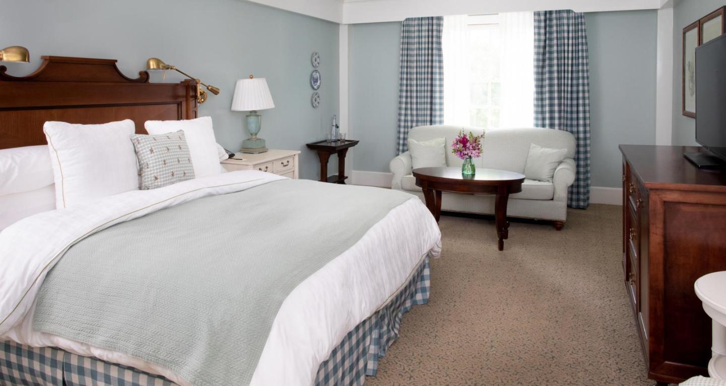 Main Inn Suite Bed
