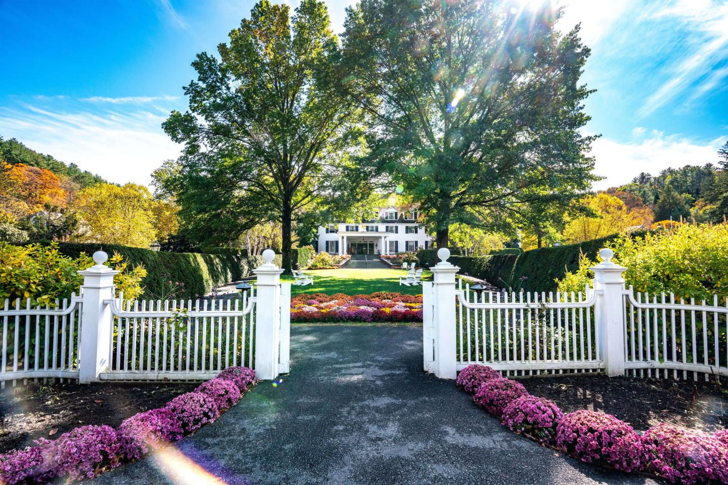 Foliage Exterior of the Inn