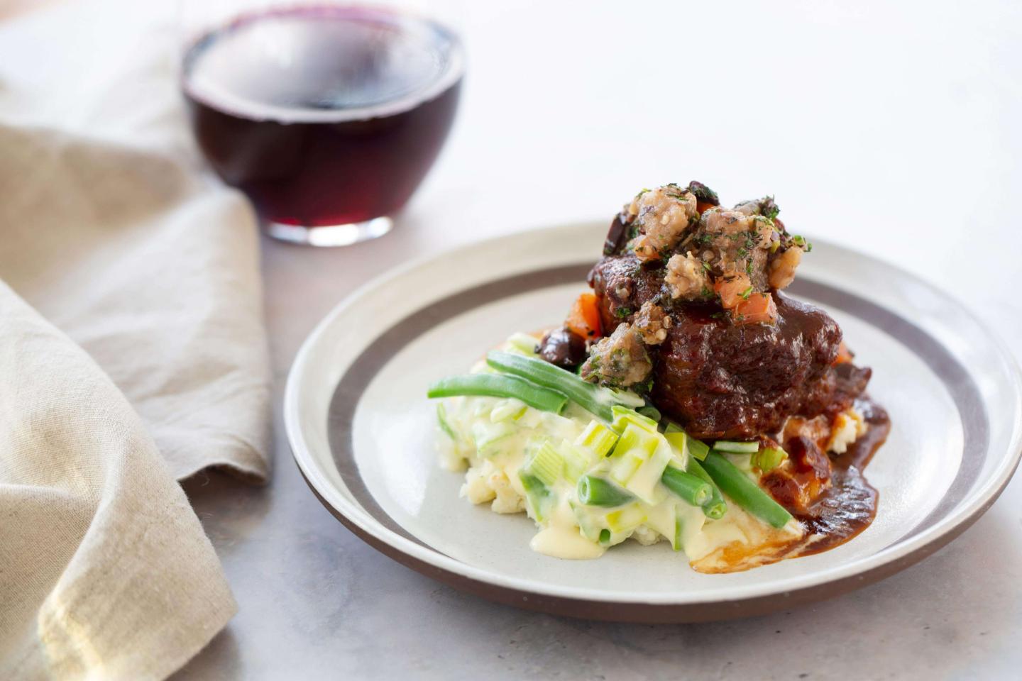 Red Rooster Short Rib