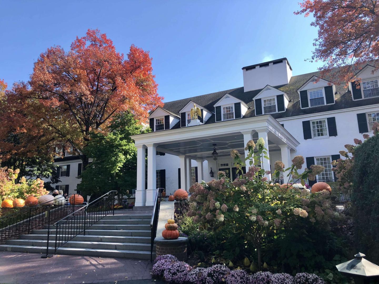 Autumn Woodstock Inn