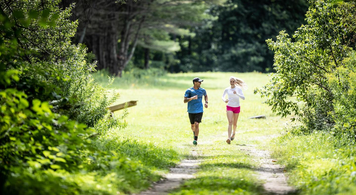 Jog on fitness loop