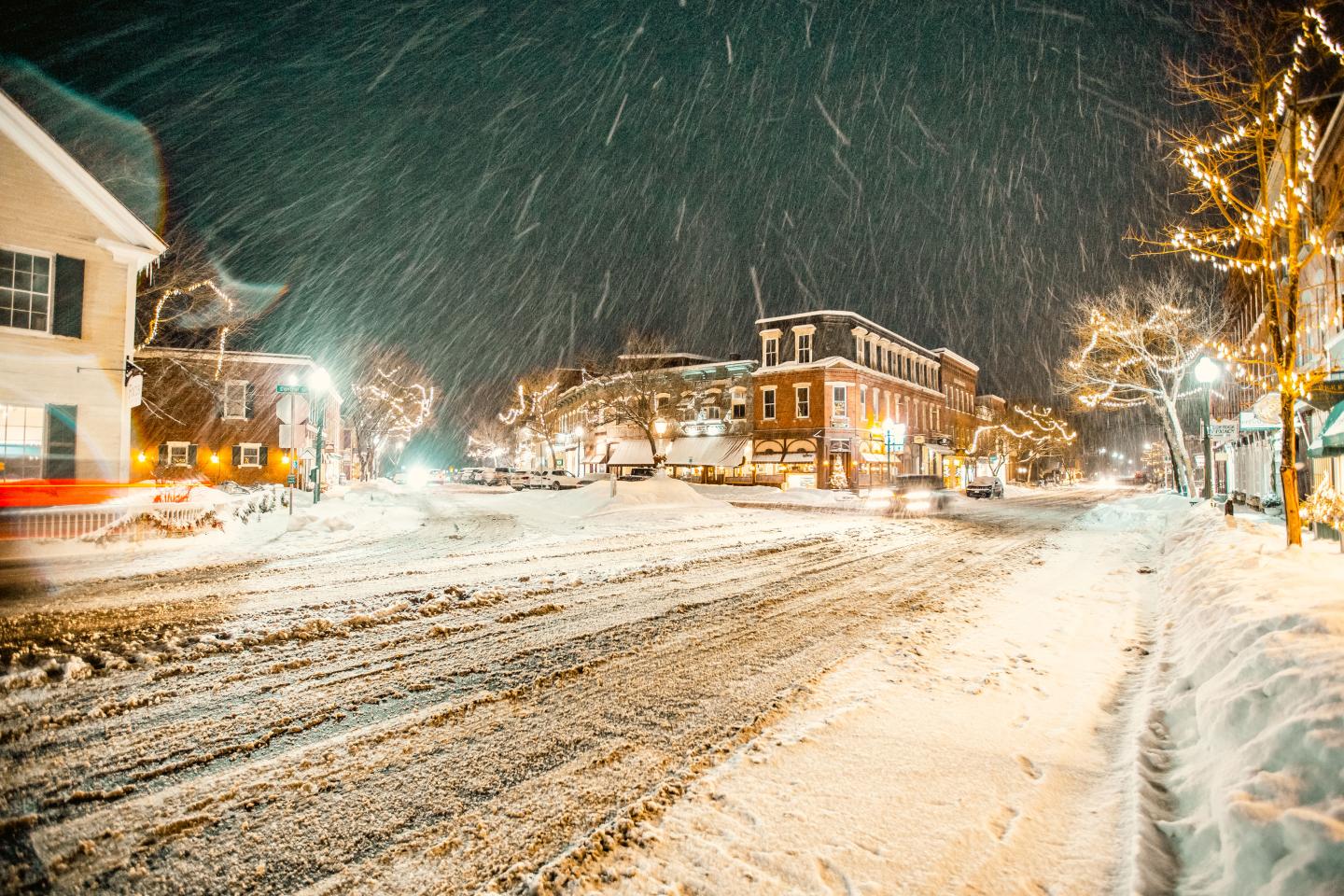 A nighttime snow storm in Woodstock Vermont