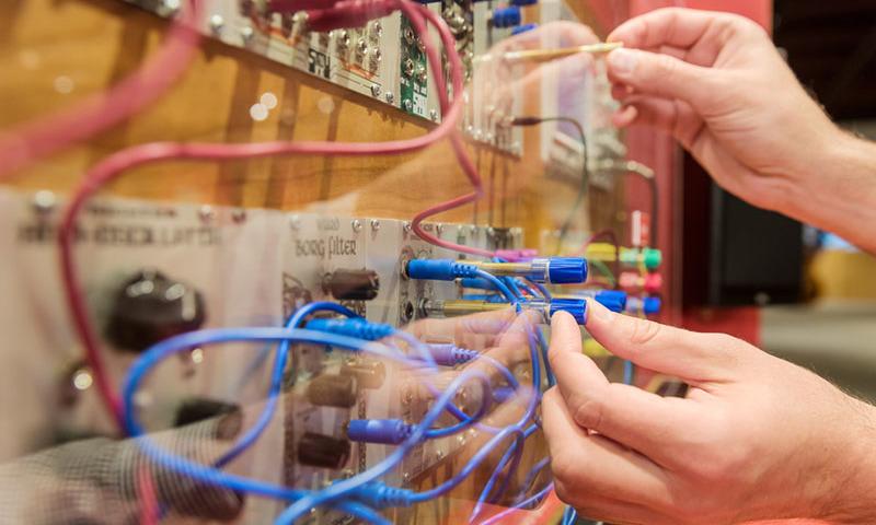 Kids hands on technology at the Montshire Museum