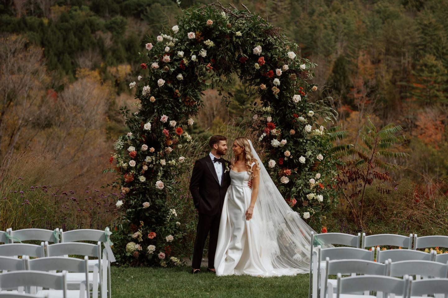 Kelly Way Gardens Fall wedding ceremony