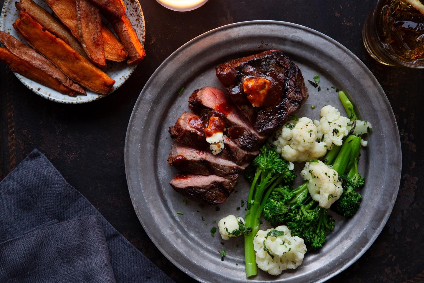 Richardson's Tavern dining