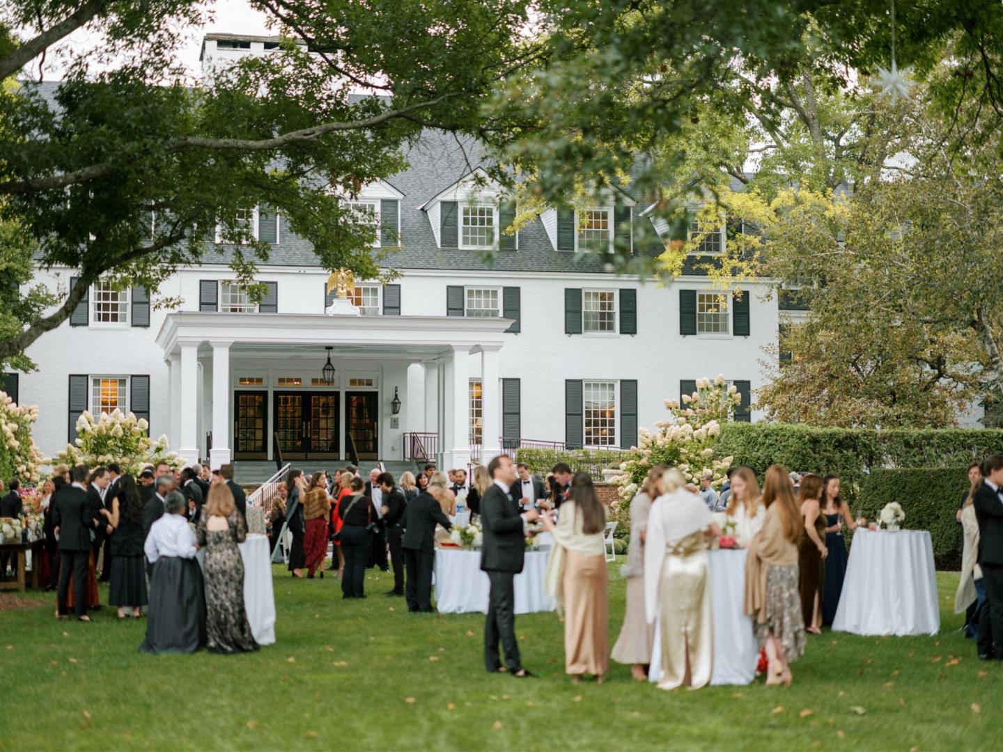Wedding cocktail hour outdoors