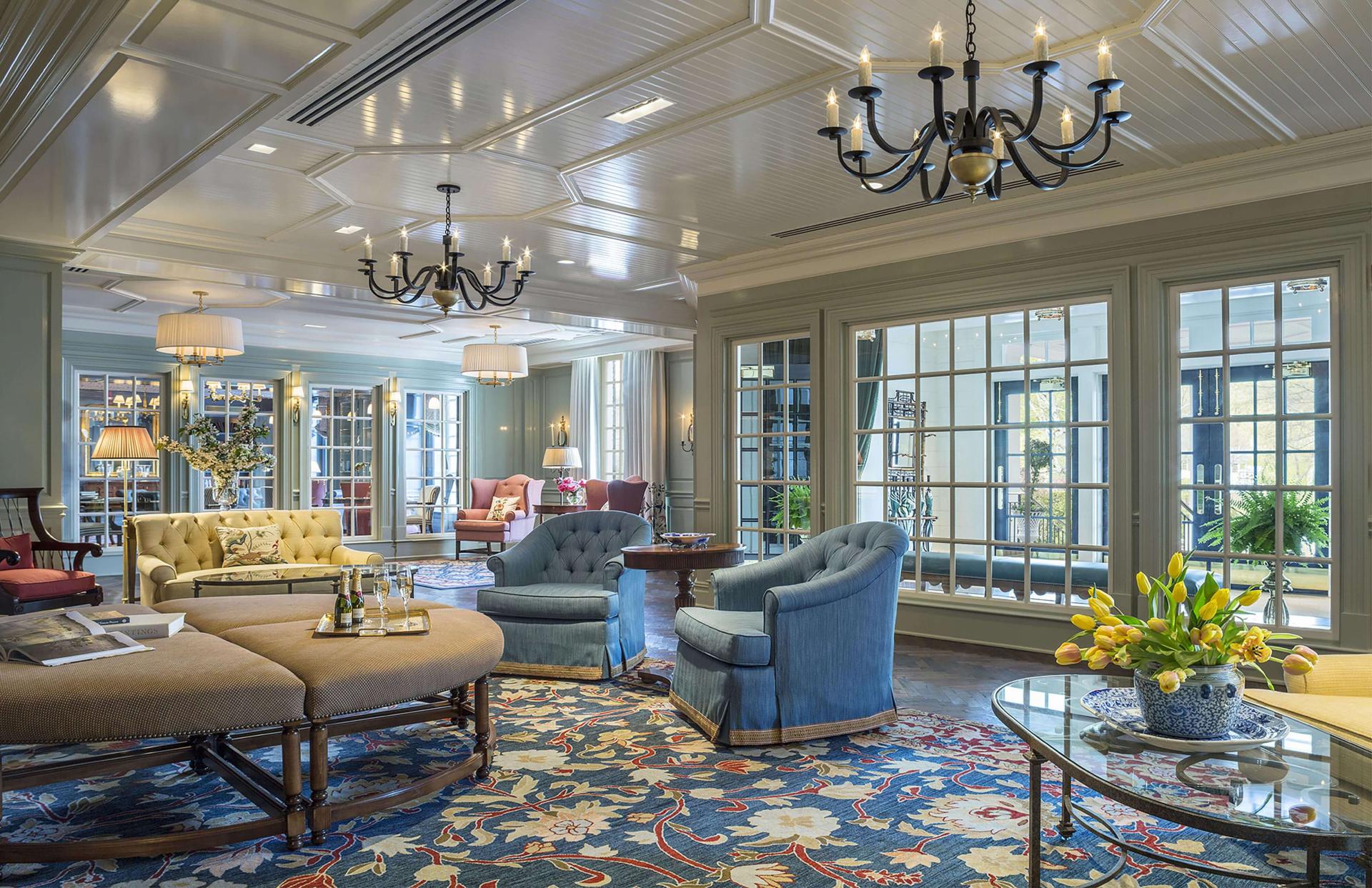 Summer Lobby